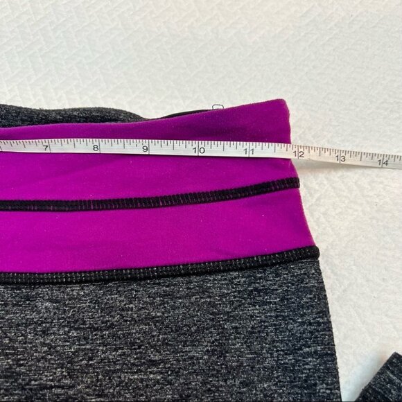 LULULEMON Groove Crop Capri Pants Heathered Grey Size 2 - Picture 3 of 4